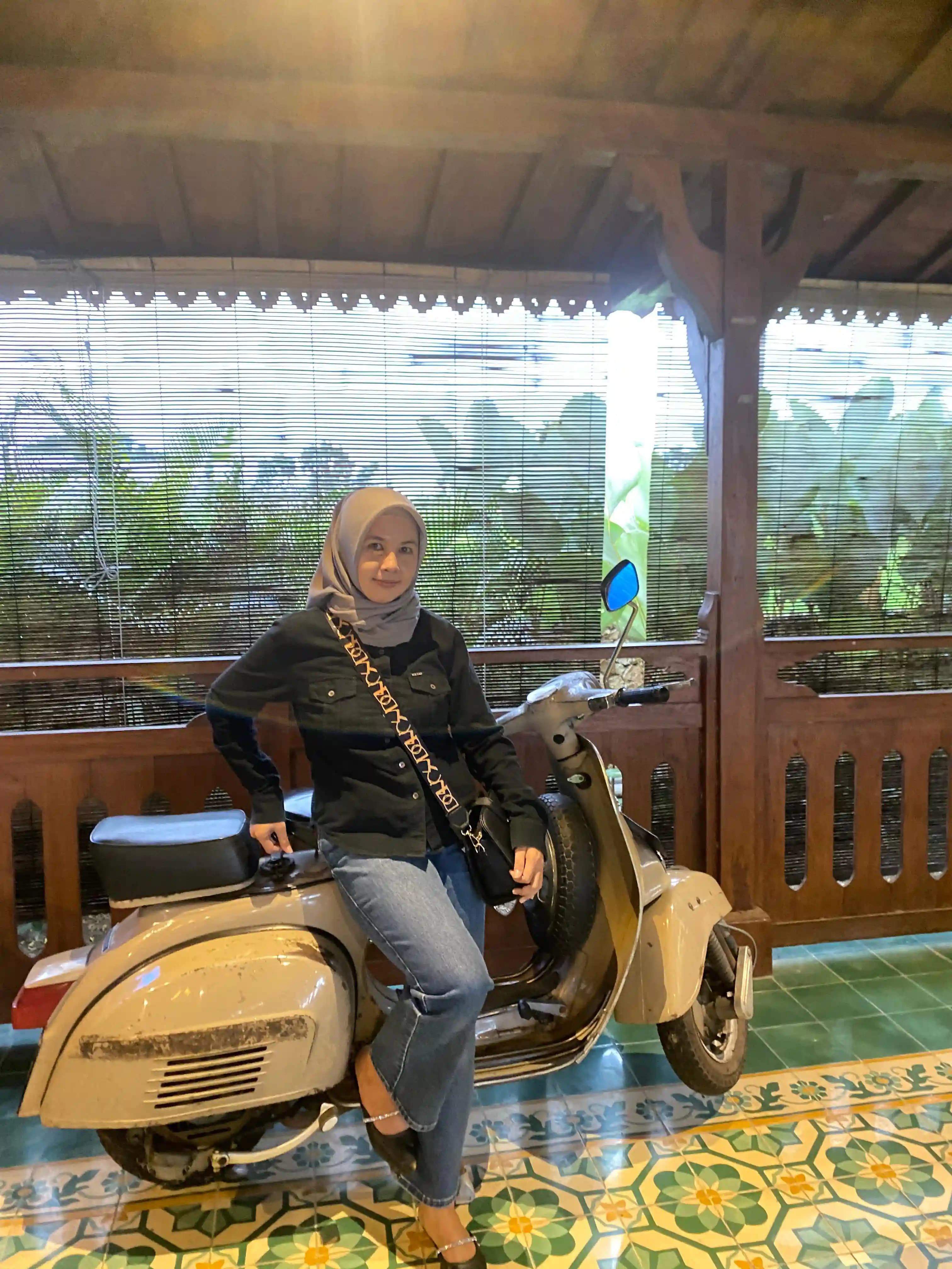 Ari Sri Amini